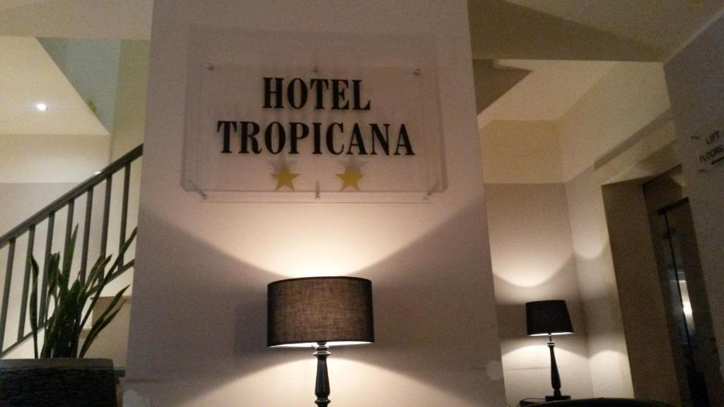 Tropicana 2*