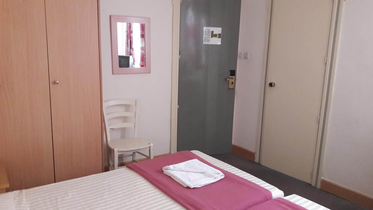 Tropicana Hotel 2*