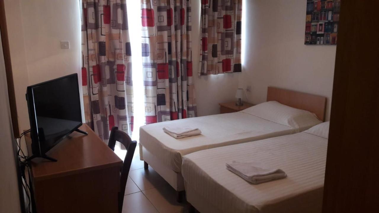 Tropicana Saint Julian's