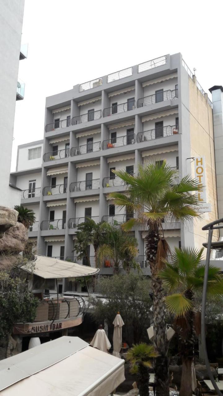 Tropicana Hotel 2*