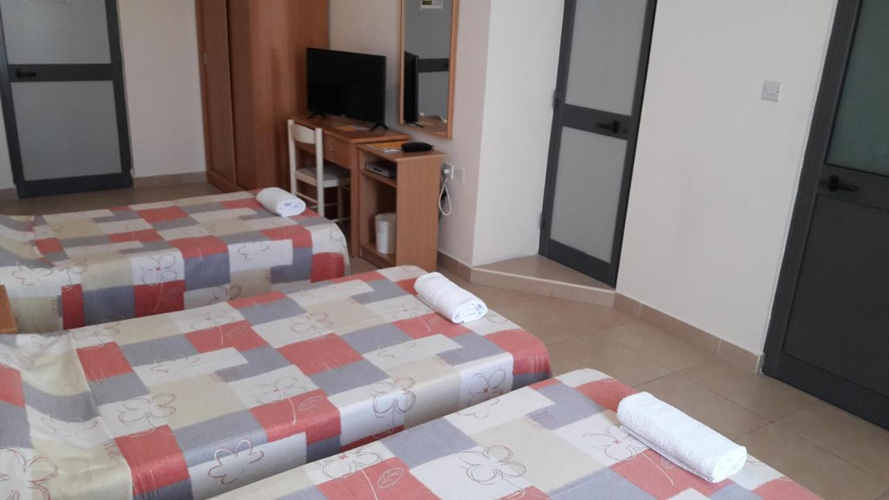 Hotel Tropicana Saint Julian's