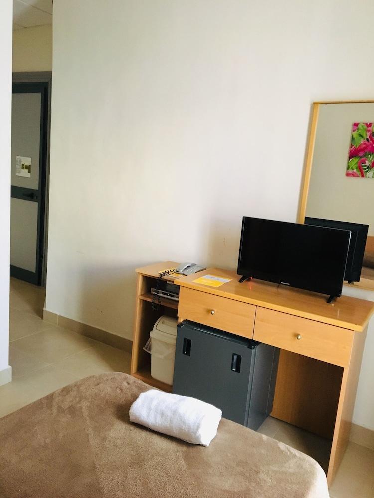 Hotel Tropicana Saint Julian's
