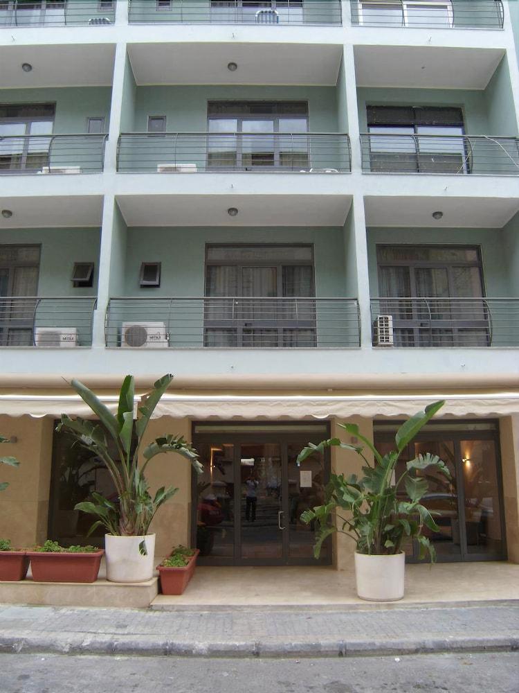 Tropicana 2* Saint Julian's